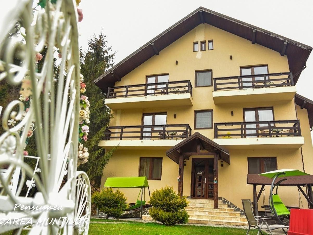 Pensiunea Floarea Muntilor Moeciu De Sus Zewnętrze zdjęcie